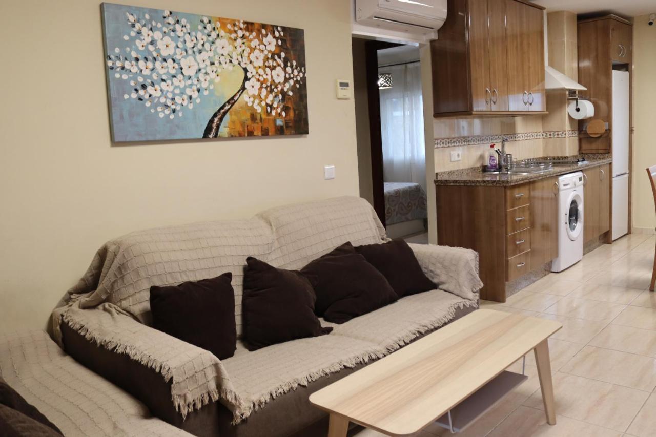 Apartamentos Carihuela Playa, Acogedor, Wifi Y Fibra Optica Торремолинос Экстерьер фото